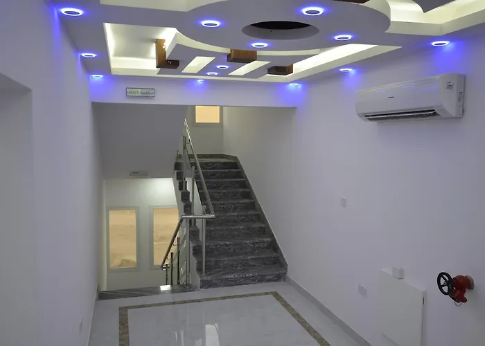 Oasis Hotel Apartments